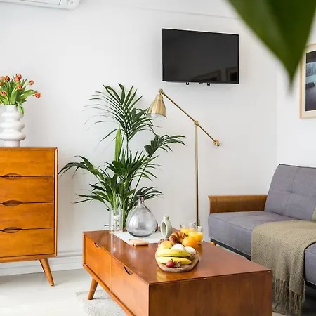 Apartment Modern 2br - Dorobanti View Bucharest