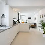 Modern 2br - Dorobanti View Bukareszt