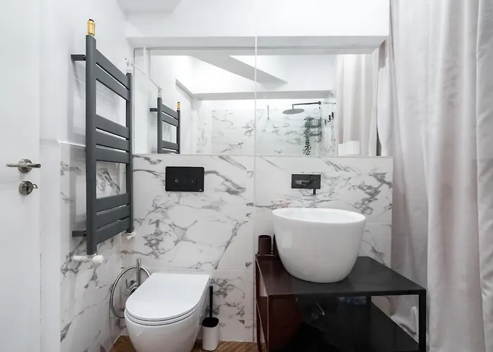 Modern 2br - Dorobanti View Apartment Bucharest