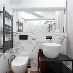 Modern 2br - Dorobanti View Apartment Bukarest