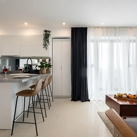 Modern 2br - Dorobanti View Апартаменти Бухарест